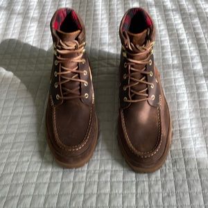 Sperry boots brand new without tags